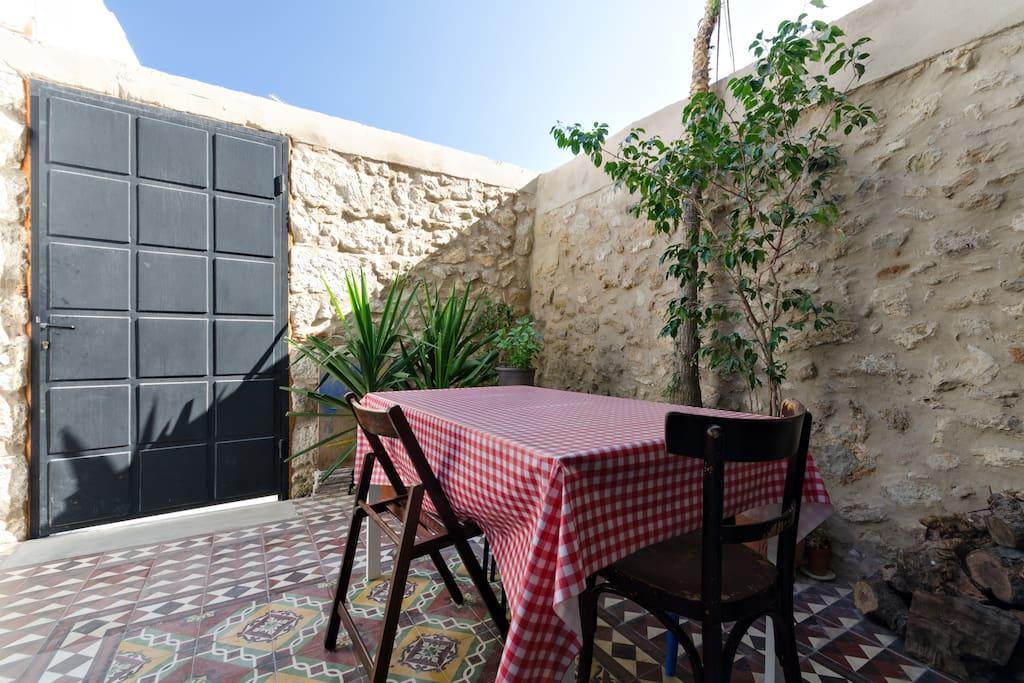 Вилла Stylish Art House Palmeti Ираклион Экстерьер фото